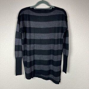 Ann Taylor Factory Asymmetric Hem Striped Lightweight Sweater Black Gray Sz XS